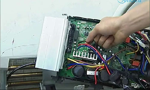 三元美的空调电话是多少